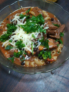 Una foto de Guiso de fideos y porotos