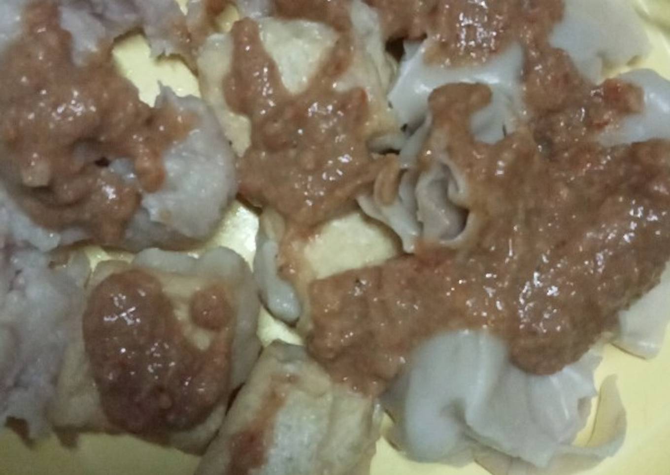 Pentol ayam dan kawan²nya 😋 siomay dan tahu