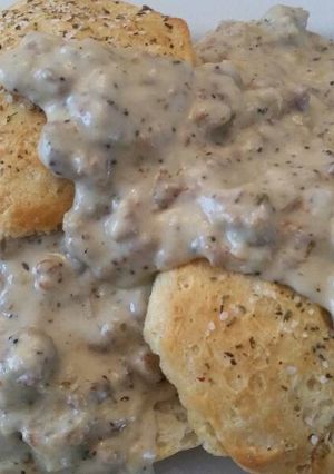 A picture of Easy Biscuits & Gravy.