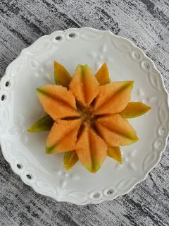 عکسی از دستور میوه آرایی طالبی