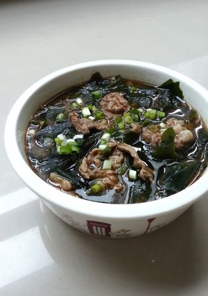 牛肉海帶湯 的食譜成品照片