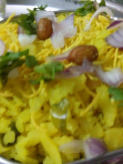 ઇન્દોરી પોહા રેસીપી મુખ્ય ફોટો