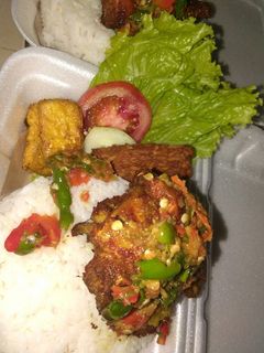 Foto resep Ayam goreng sambel korek