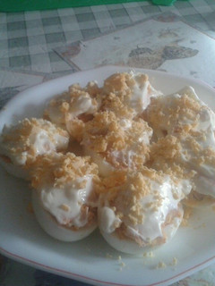 Una foto de Huevos rellenos