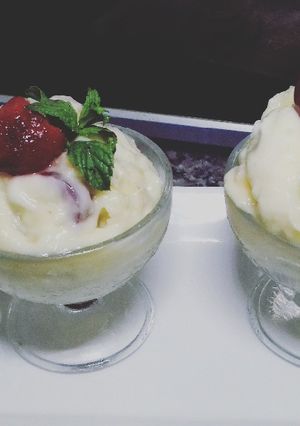A picture of Custard fruit salad.