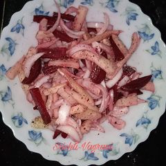 A picture of Onion salad.