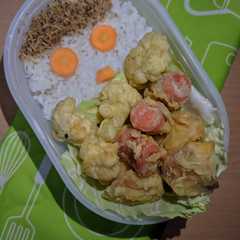 รูปของ Nasi srundeng dgn brokoli goreng