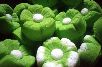 Anti Ribet, Bikin Resep Putu Ayu Lembut (dikukus) Yang Bikin Ngiler