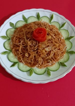 এগ চাউমিন(egg chowmin recipe in Bengali) রেসিপির প্রধান ছবি