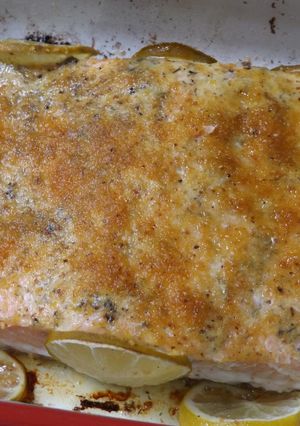 Una foto de Salmón al horno con kikos