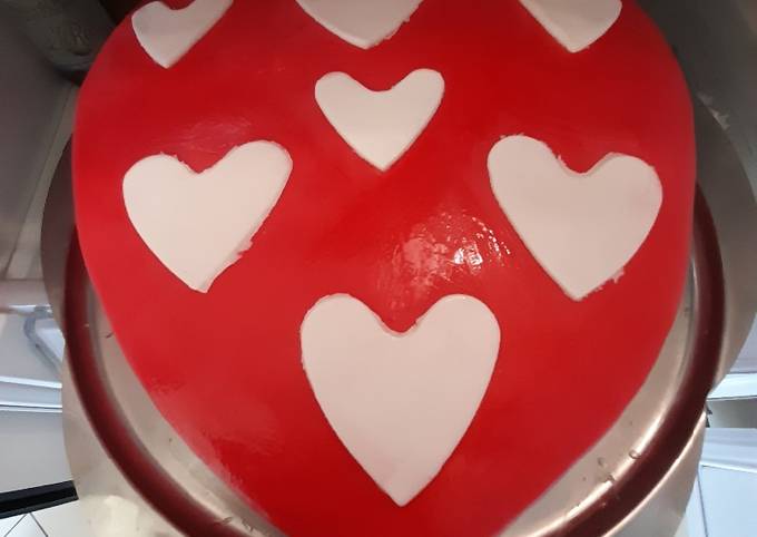 Torta al cioccolato bianco con pasta di zucchero a forma cuore❤