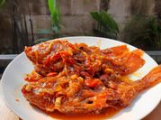 Gambar ikan nila saus padang