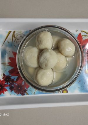 રસગુલ્લા (Rasgulla Recipe In Gujarati) રેસીપી મુખ્ય ફોટો