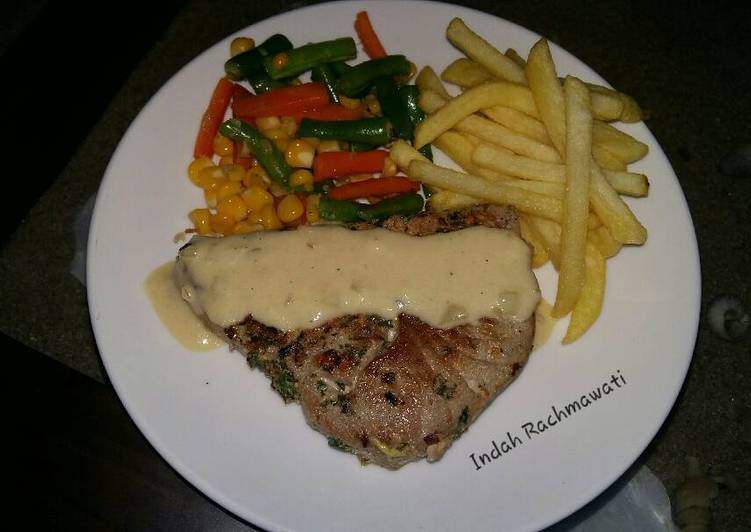 Grilled Tuna, Fries, and Mixed Veggies with Creamy Cheese Gravy