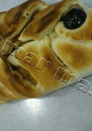 صورة لوصفة فطائر تونا السمكة العنيدة بسلطة الخضارالمميزة