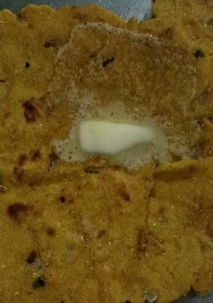 A picture of Makki ki roti.