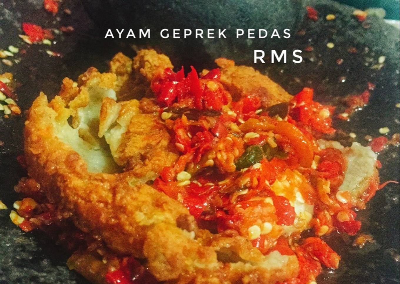 Ayam geprek pedas