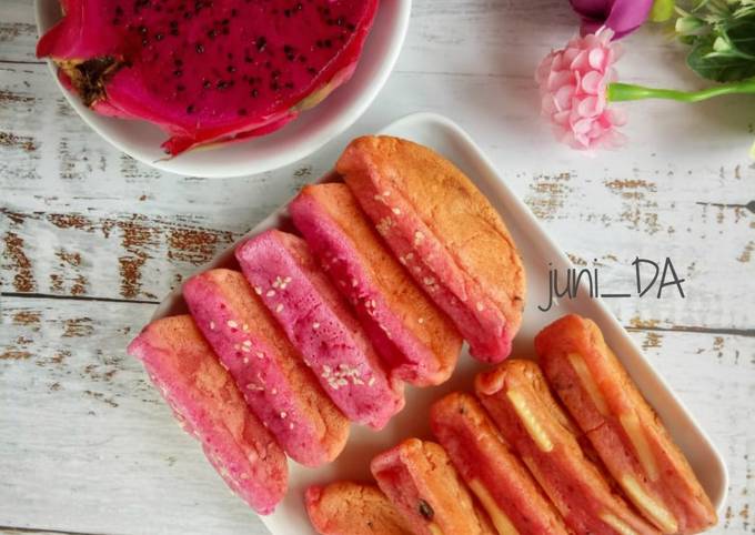 Resep 1.2 ~ Pukis Buah Naga yang Menggugah Selera