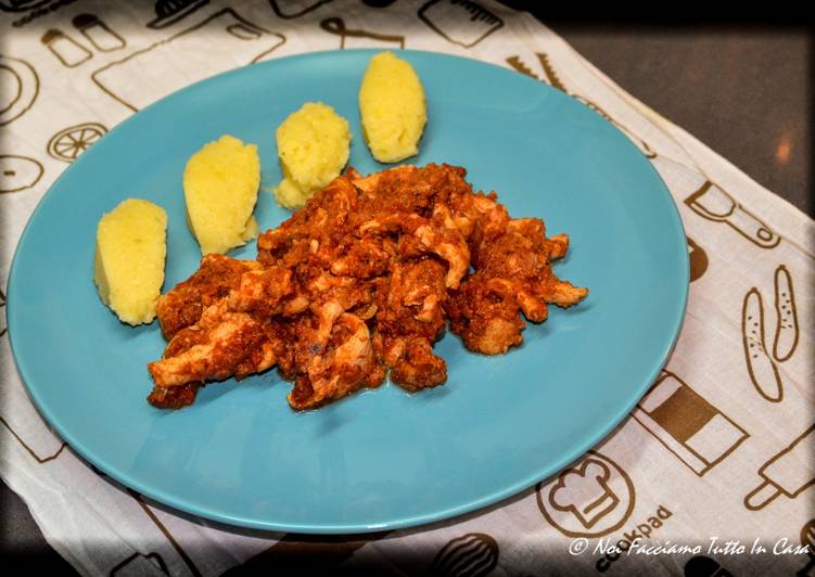 Petto di pollo marinato in agrodolce con purè di patate