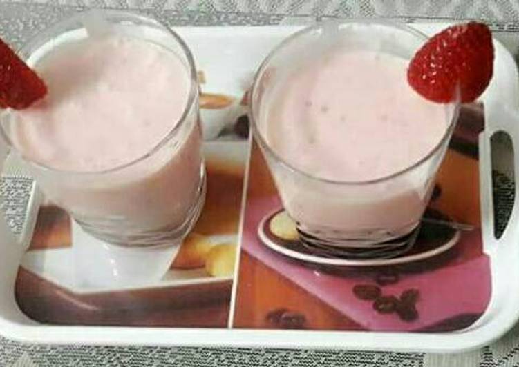 Step-by-Step Guide to Prepare Any-night-of-the-week Strawberry smoothie