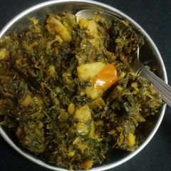 A picture of Dry Aloo Methi.