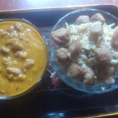 A picture of Rajma and Soyabean pulao.