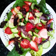 A picture of Salty Breeze Salad.