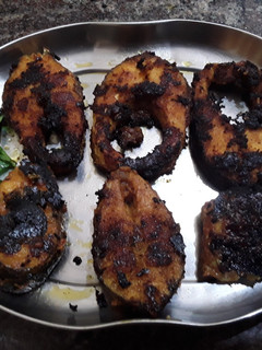 கிராமிய முறை மீன் வறுவல் (Meen varuval recipe in tamil) செய்முறை முக்கிய புகைப்படம்