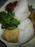 Sambal terasi tomat lauk tahu kemangi