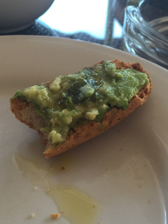 Una foto de Tostas de aguacate