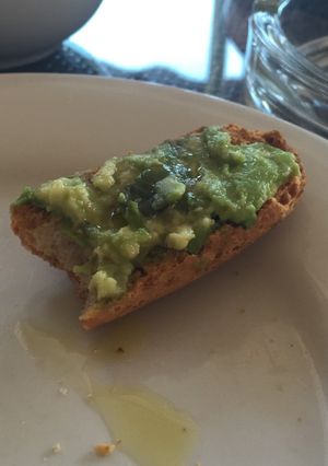 Una foto de Tostas de aguacate