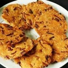 A picture of Maddur vada.
