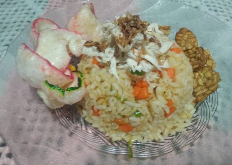 Resep Nasi Goreng Ayam Komplit, Menggugah Selera