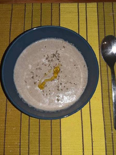 Una foto de Crema champiñones fácil y saludable
