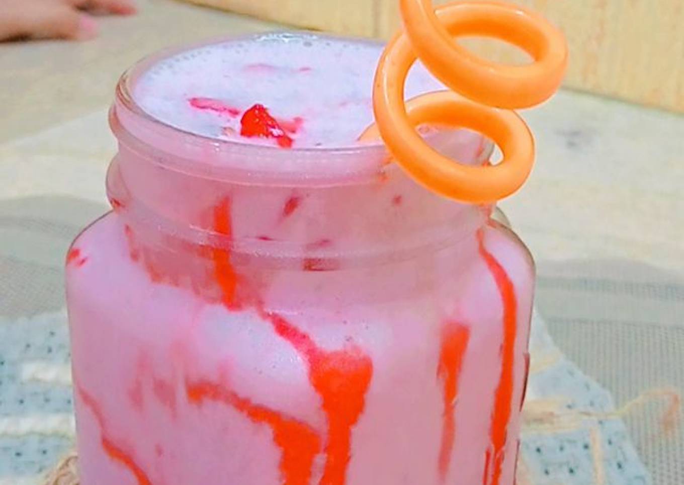 Rich strawberry 🍓 shake
