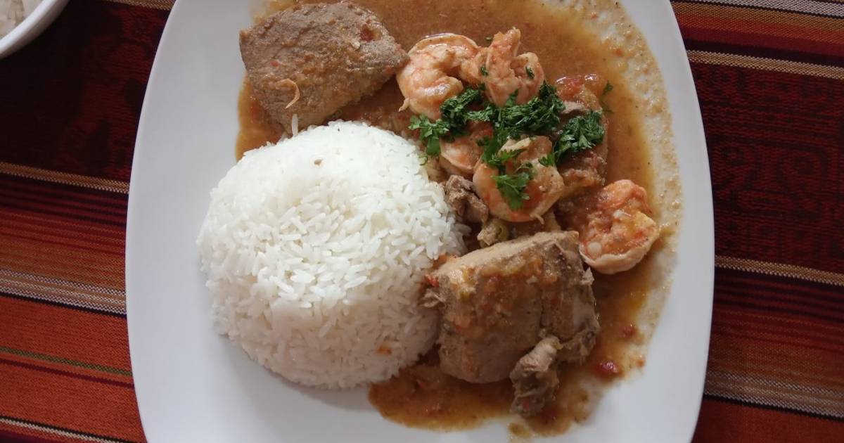 Estofado de pescado y camarones Receta de Lia Molina Cookpad