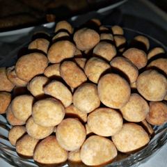 A picture of Peanut burger.