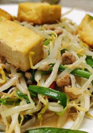 รูปของ ผัด​ถั่วงอก​เต้าหู้​หมูสับ​