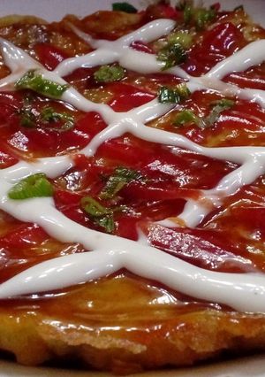 A picture of Japanese Okonomiyaki by Leli.