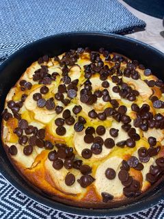 Une photo de Gâteau au yaourt, pommes et pépites de chocolat