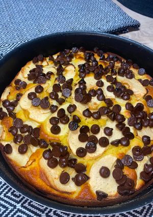 Une photo de Gâteau au yaourt, pommes et pépites de chocolat