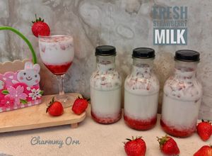รูปของ นมสตรอว์เบอร์รี่ [Fresh Strawberry Milk]