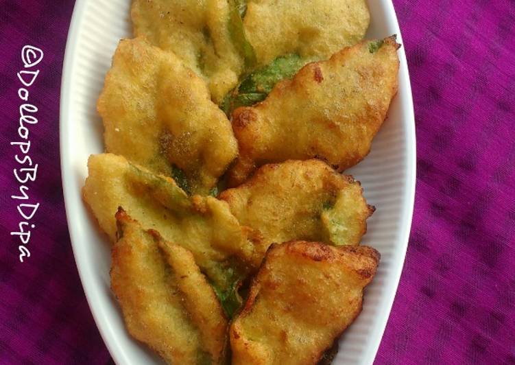 Recipe of Ultimate Spinach Splitbean Fritters