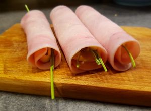Késő esti sonkás sajtos nasi rukkolával recept fotója