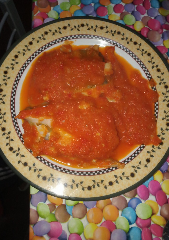 Una foto de Bacalao con tomate casero