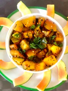 कच्चे पपीते की सब्जी (kacche papite ki sabzi recipe in Hindi) रेसिपी मुख्य फोटो