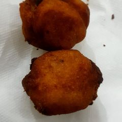 A picture of Bread roll.