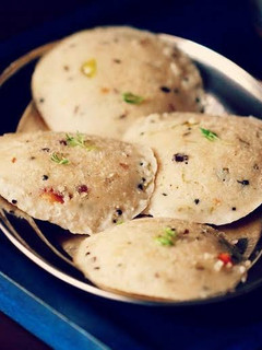 ஓட்ஸ் இட்லி / Oats idly Recipe in tamil செய்முறை முக்கிய புகைப்படம்