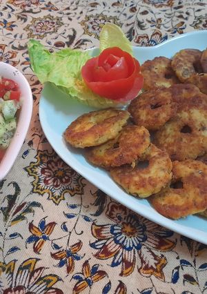 عکسی از دستور شامی کباب کرمانشاهی با سالاد شیرازی 😍😍😋😋😋😋😝