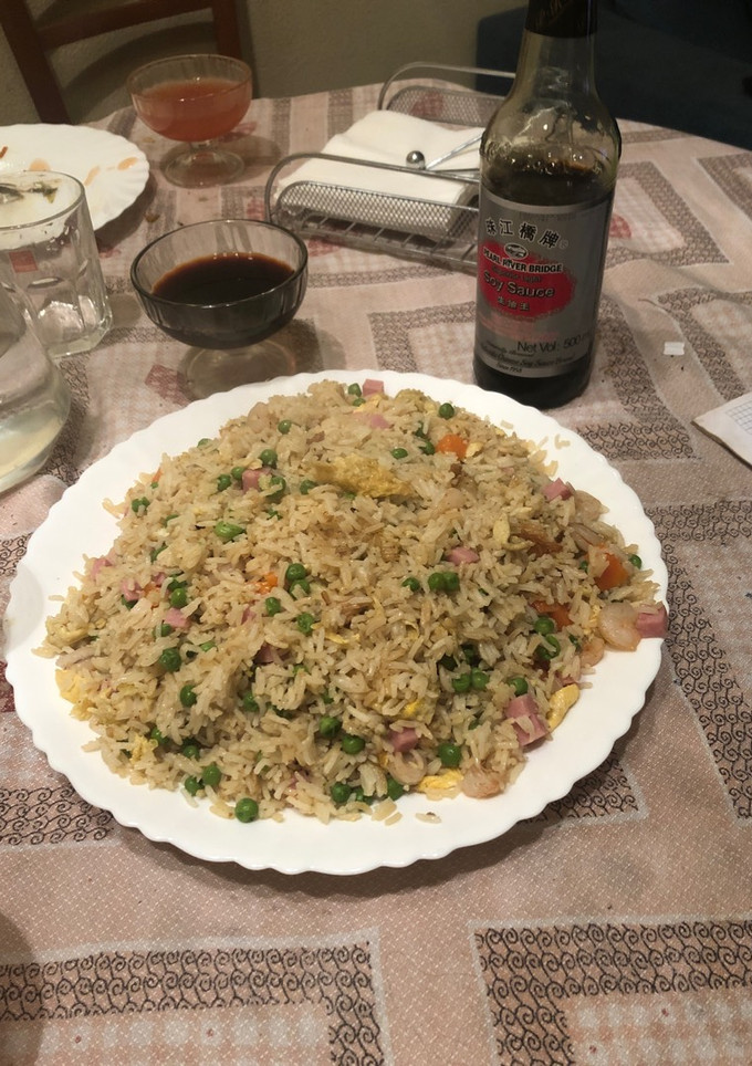 Una foto de 37. Arroz tres delicias (guarnición)